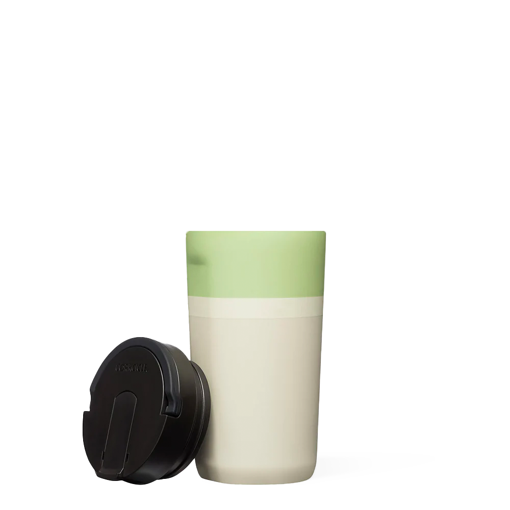star-warstm-kids-cup-l8 0b29a0bde323--grogu-kids-cup-product-lid-off.png